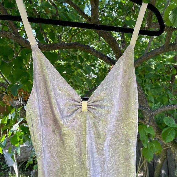 Lavender paisley print satin midi dress - Picture 2 of 6